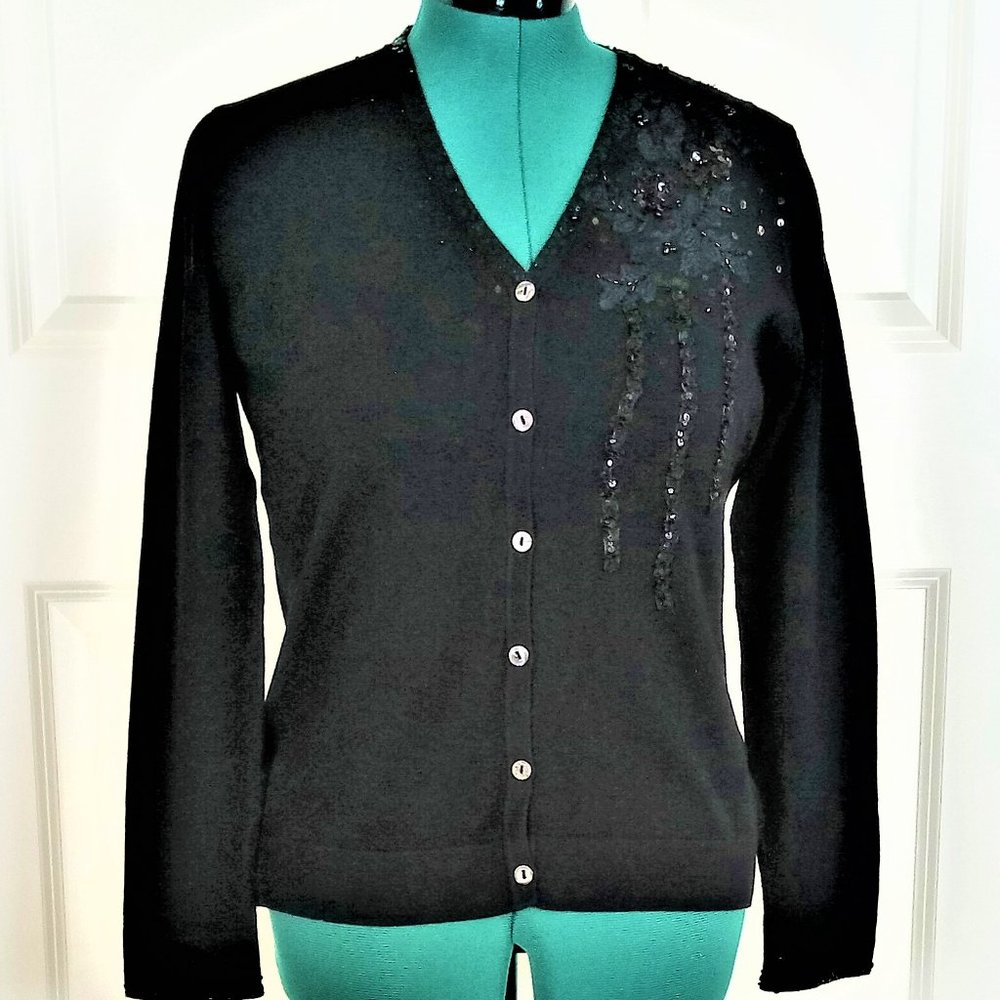 BLACK CARDIGAN WITH FLORAL SEQUIN DESIGN